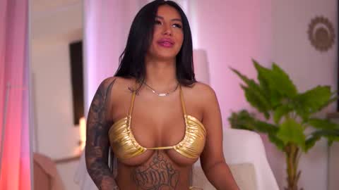 Maddy online show from February 5, 10:42 am