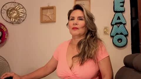 Aisha online show from April 28, 5:07 pm
