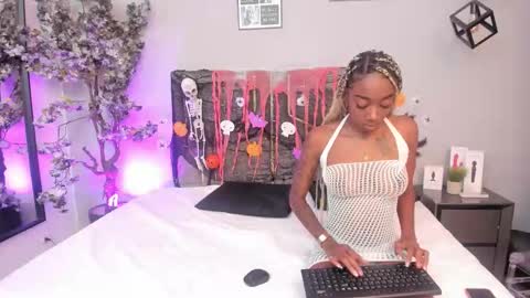 Snapshot of aishalehmann chatting on October 15, 11:32 am aishalehmann online show from October 15, 11:32 am