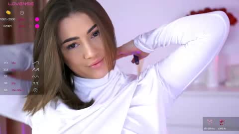 Aisha online show from May 8, 6:24 pm