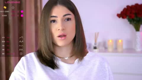 Aisha online show from May 11, 7:00 pm
