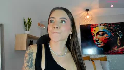 Snapshot of aitana_baker_ chatting on June 18, 3:07 am little aitana online show from June 18, 3:07 am