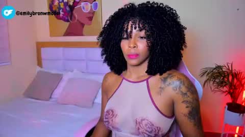 Snapshot of aitana_brown chatting on July 3, 11:55 pm Aitana Brown online show from July 3, 11:55 pm