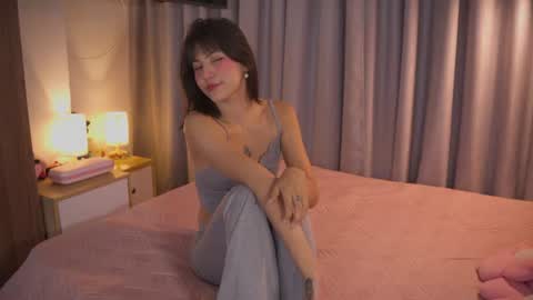 Snapshot of aitana_jhons chatting on July 21, 10:17 am Aitana Jhons online show from July 21, 10:17 am