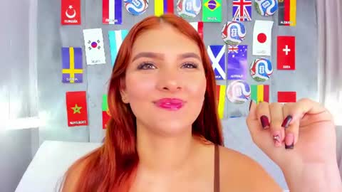 Snapshot of aitanajones1_ chatting on July 5, 3:23 am Aitana online show from July 5, 3:23 am