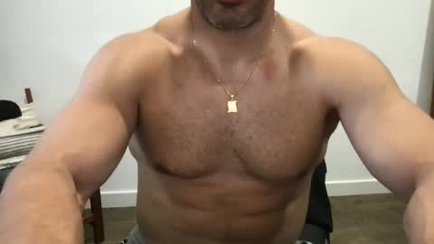 Aitor bigcock online show from April 27, 5:00 pm