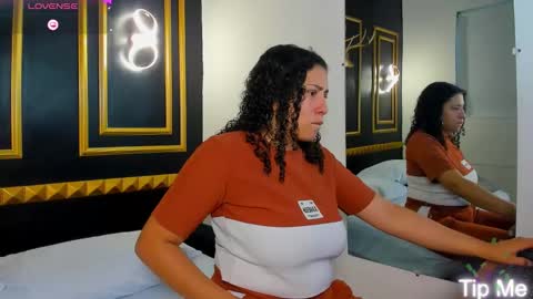 Aixa Burgos online show from November 11, 12:05 pm