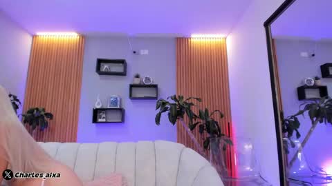 Snapshot of aixa_charless chatting on June 7, 4:49 am Aixa online show from June 7, 4:49 am