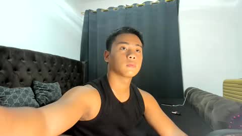 Snapshot of aizawa194624 chatting on May 27, 5:43 pm aizawa194624 online show from May 27, 5:43 pm