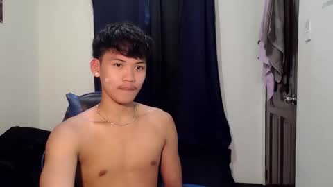 aj_daksxx online show from May 14, 4:36 pm