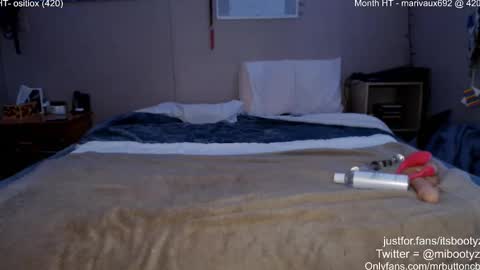 Alec online show from February 22, 2:39 am