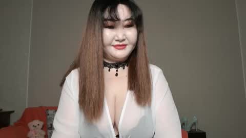 Snapshot of akanire chatting on December 14, 4:18 am Shelly online show from December 14, 4:18 am