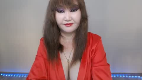 Snapshot of akanire chatting on August 2, 4:44 am Shelly online show from August 2, 4:44 am