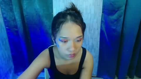 Snapshot of akari_yui chatting on April 20, 7:37 pm REA online show from April 20, 7:37 pm