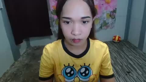 Snapshot of akari_yui chatting on June 3, 3:39 pm REA online show from June 3, 3:39 pm