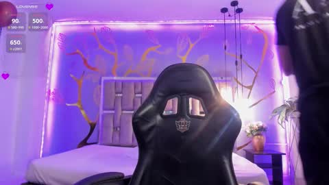 akazaboy online show from October 9, 8:18 pm