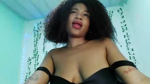 Snapshot of akemy_saunderz chatting on July 19, 3:10 am akemy_saunderz online show from July 19, 3:10 am