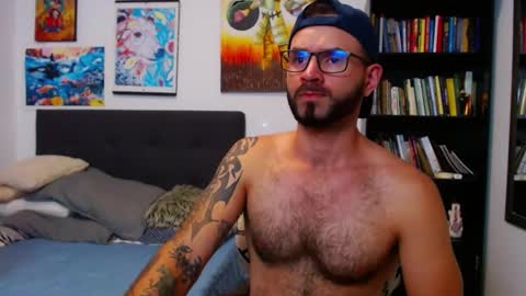 akiles online show from December 12, 12:48 am