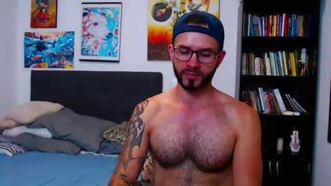 akiles online show from December 13, 1:15 am