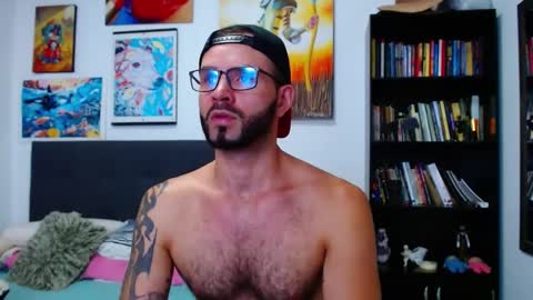 akiles online show from January 9, 11:02 pm