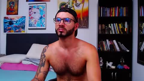 akiles online show from January 16, 9:30 pm