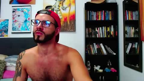 akiles online show from January 24, 3:00 am