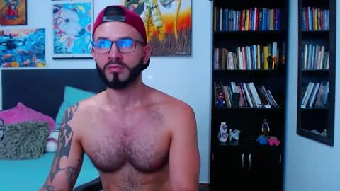 akiles online show from February 26, 11:04 pm