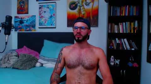 akiles online show from February 27, 9:14 pm