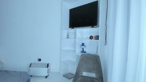 Snapshot of akime_girl chatting on March 11, 4:10 am Akime online show from March 11, 4:10 am