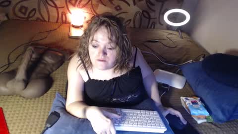 Snapshot of akindmodel chatting on January 26, 9:51 pm Natalie online show from January 26, 9:51 pm