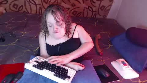 Snapshot of akindmodel chatting on February 24, 8:49 am Natalie online show from February 24, 8:49 am