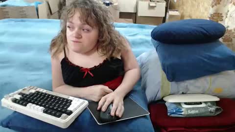 Snapshot of akindmodel chatting on September 9, 4:34 am Natalie online show from September 9, 4:34 am