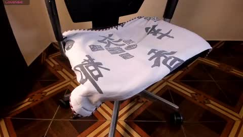 Snapshot of akira_tattoo chatting on May 26, 10:22 am Akira online show from May 26, 10:22 am