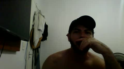 Snapshot of akisaski chatting on November 9, 12:20 am ASKI online show from November 9, 12:20 am