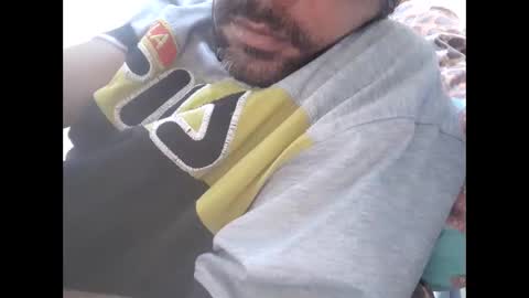 Snapshot of akram_40 chatting on November 26, 8:10 pm Brown arab man online show from November 26, 8:10 pm