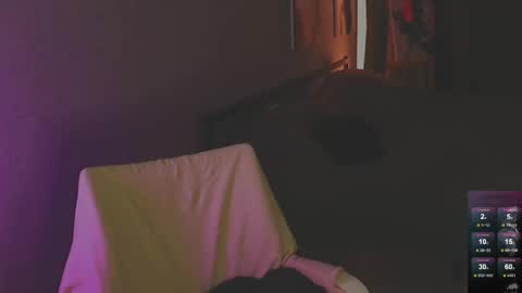 Alice online show from February 4, 3:29 pm