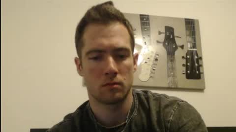 Snapshot of al3xzanderth3gr3at chatting on April 26, 1:47 am Alex online show from April 26, 1:47 am