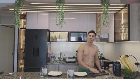 Snapshot of al_miko chatting on December 8, 8:15 pm Al Fox Miko Fortuni online show from December 8, 8:15 pm