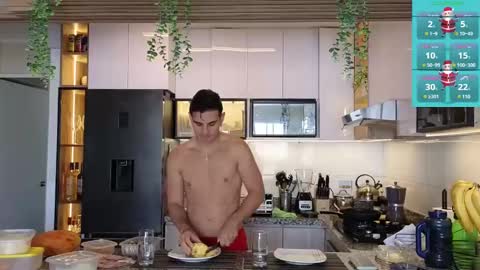 Snapshot of al_miko chatting on December 12, 6:21 pm Al Fox Miko Fortuni online show from December 12, 6:21 pm