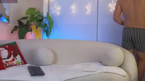 Snapshot of al_miko chatting on December 28, 5:33 am Al Fox Miko Fortuni online show from December 28, 5:33 am