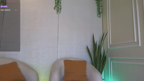 Snapshot of al_miko chatting on January 9, 9:16 pm Al Fox Miko Fortuni online show from January 9, 9:16 pm