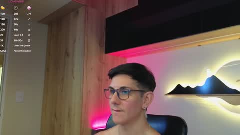 Snapshot of al_miko chatting on January 20, 12:04 am Al Fox Miko Fortuni online show from January 20, 12:04 am