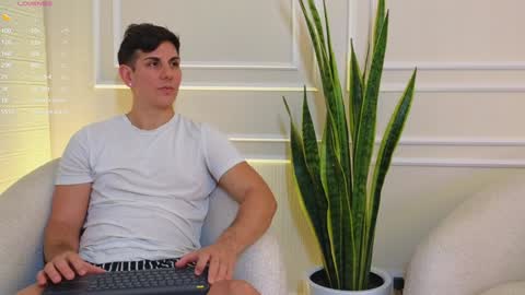 Snapshot of al_miko chatting on January 23, 1:19 am Al Fox Miko Fortuni online show from January 23, 1:19 am