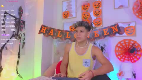 Snapshot of al_miko chatting on October 27, 1:31 am Al Fox Miko Fortuni online show from October 27, 1:31 am