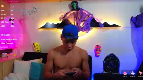 Snapshot of al_miko chatting on November 3, 12:13 am Al Fox Miko Fortuni online show from November 3, 12:13 am