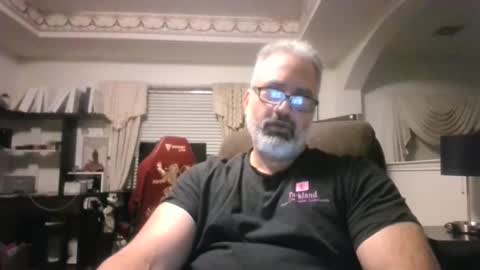 Snapshot of aladdin31673 chatting on February 4, 1:11 am aladdin31673 online show from February 4, 1:11 am