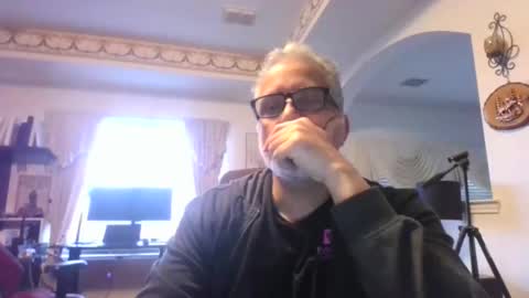 Snapshot of aladdin31673 chatting on February 19, 12:06 am aladdin31673 online show from February 19, 12:06 am