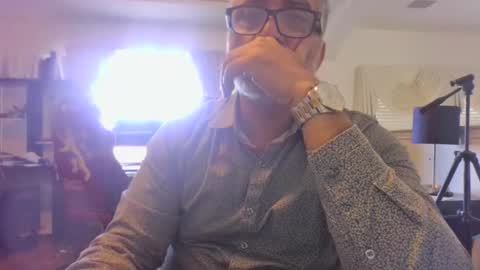 Snapshot of aladdin31673 chatting on February 22, 9:24 pm aladdin31673 online show from February 22, 9:24 pm