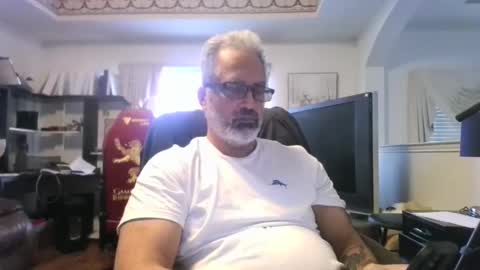 Snapshot of aladdin31673 chatting on February 28, 1:45 pm aladdin31673 online show from February 28, 1:45 pm