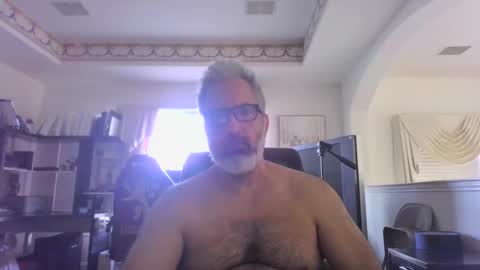 Snapshot of aladdin31673 chatting on March 13, 2:45 pm aladdin31673 online show from March 13, 2:45 pm